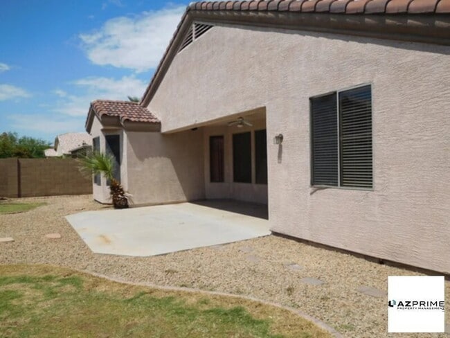 Building Photo - 2421 W Ellis St