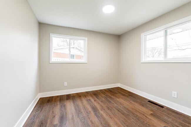 Building Photo - 362 S Murray Hill Rd