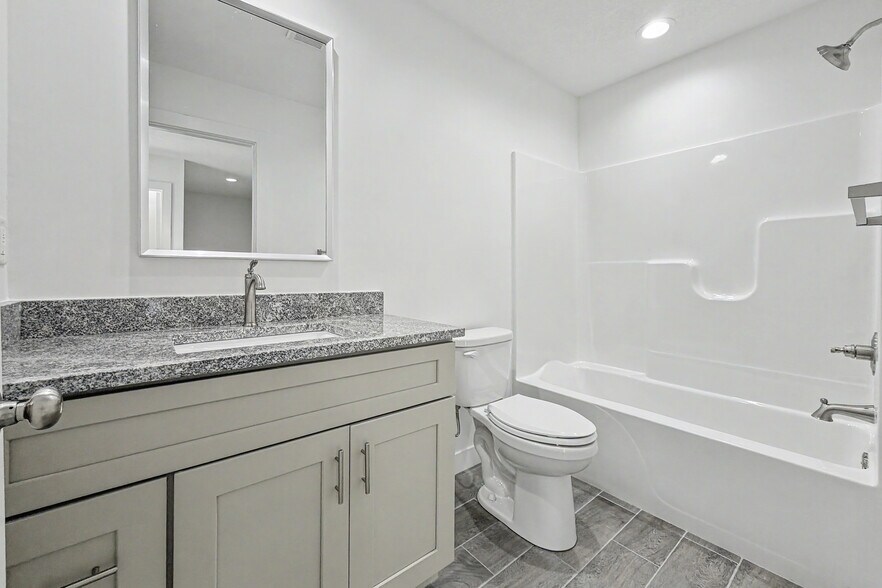 Building Photo - 53 West