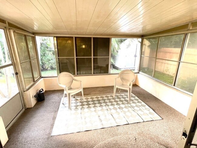 Building Photo - 1811 Mississippi Ave NE