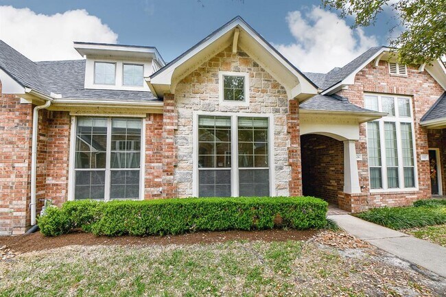 Building Photo - 3306 Silverbrook Ln