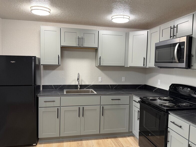 Building Photo - 439 SW 156th St