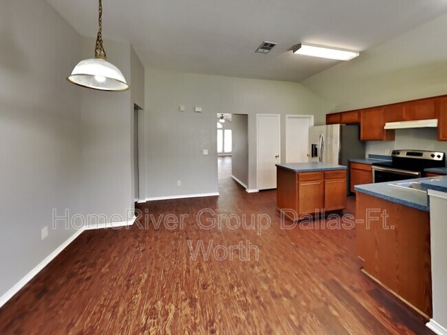 Building Photo - 207 Lake Wichita Dr