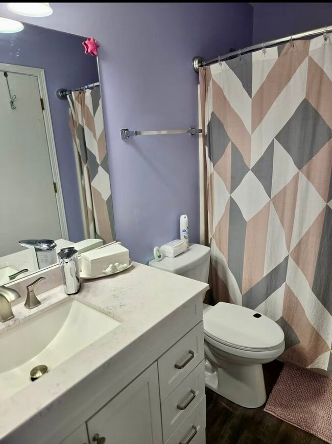 Building Photo - 5469 Barnwood Dr