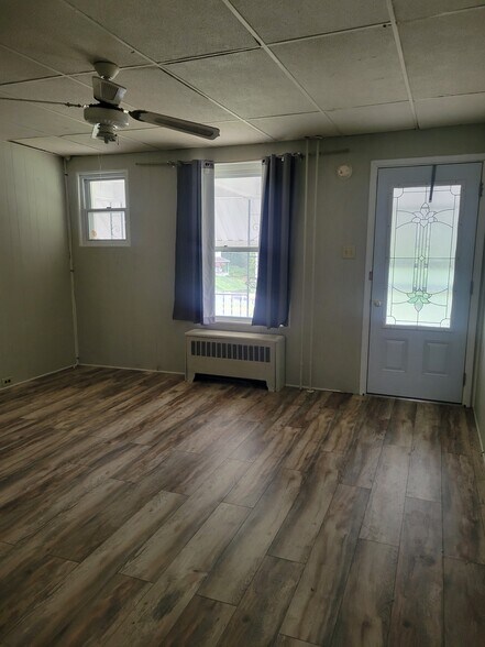 Building Photo - 2209 Elizabeth Ave