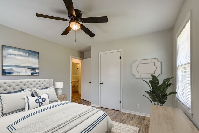 Building Photo - 214 Chapman Ln