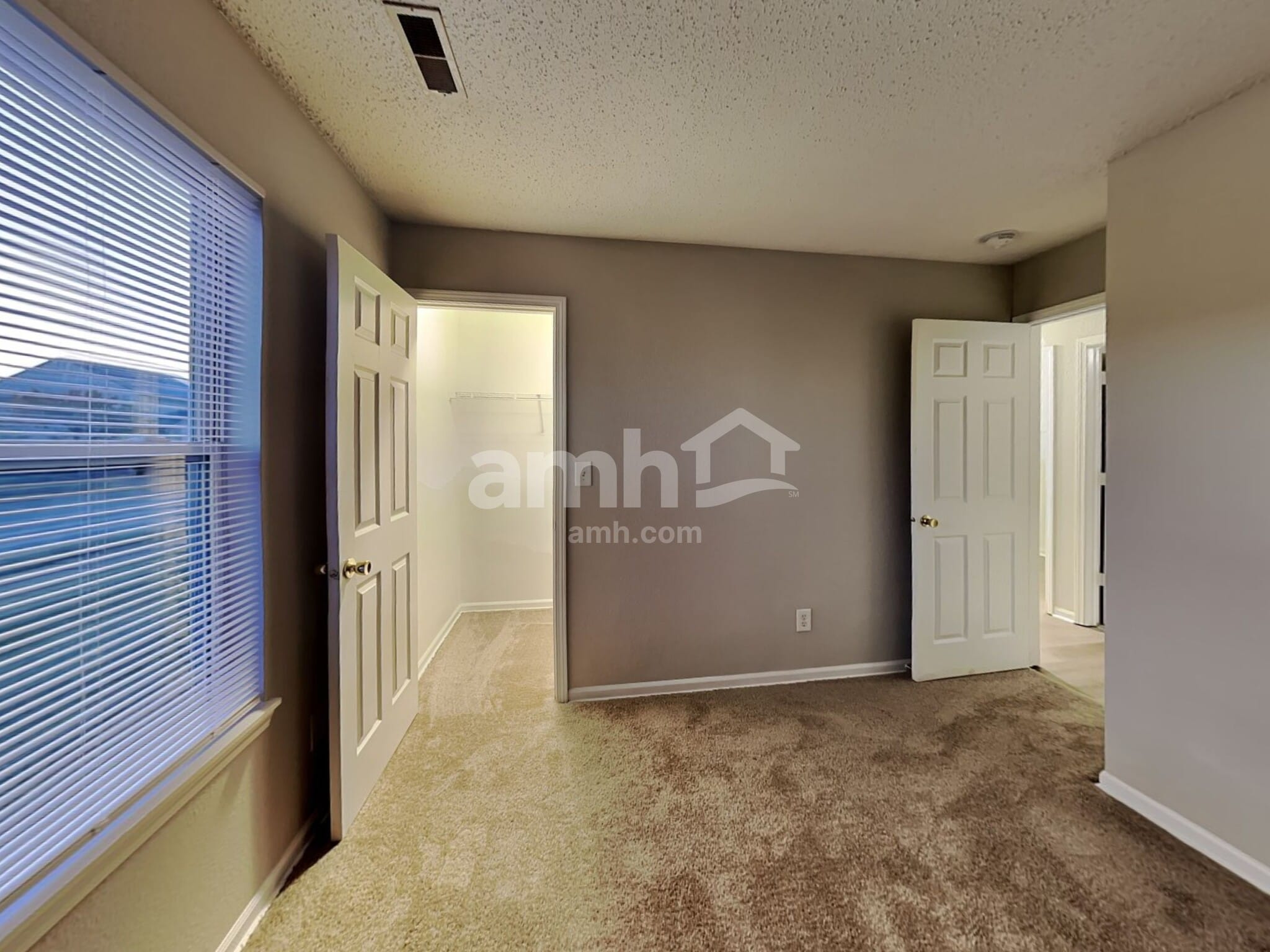 Building Photo - 630 Day Break Dr