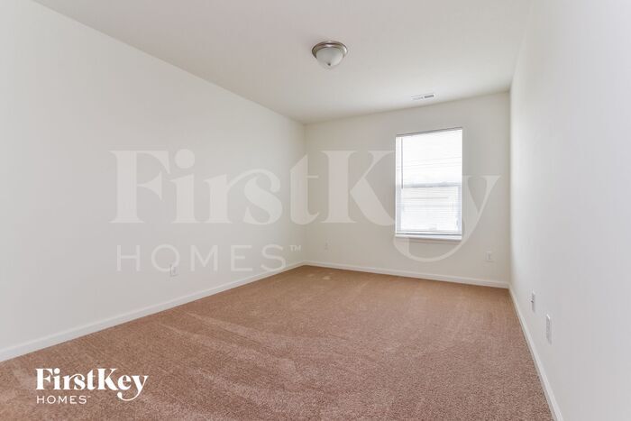 Building Photo - 8115 Fisher Bend Dr