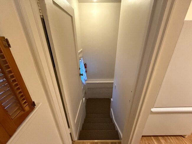 Building Photo - 355 N Cheyenne St