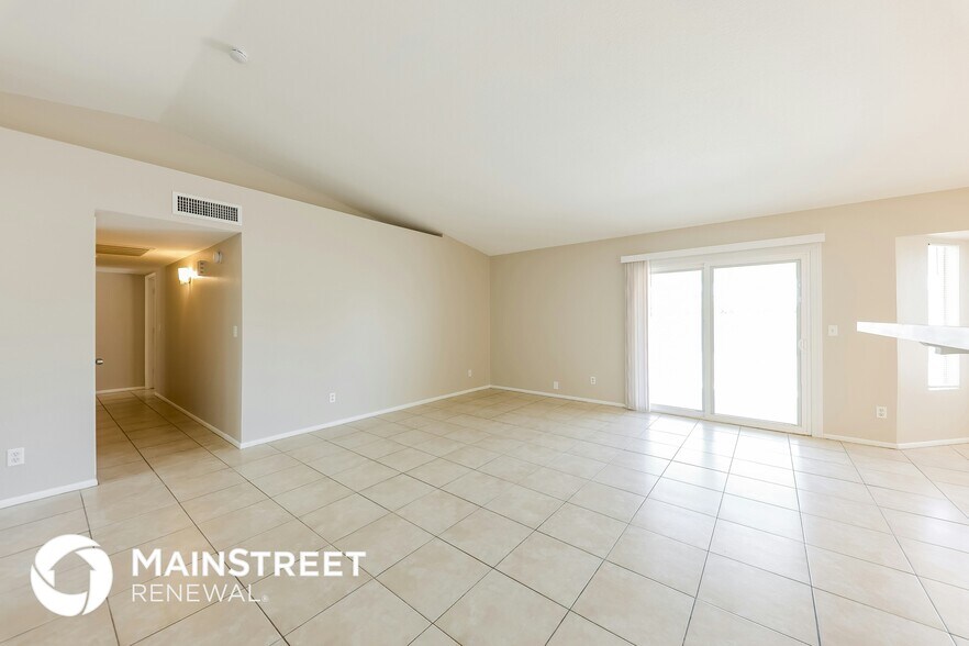 Building Photo - 11021 W Monterosa St
