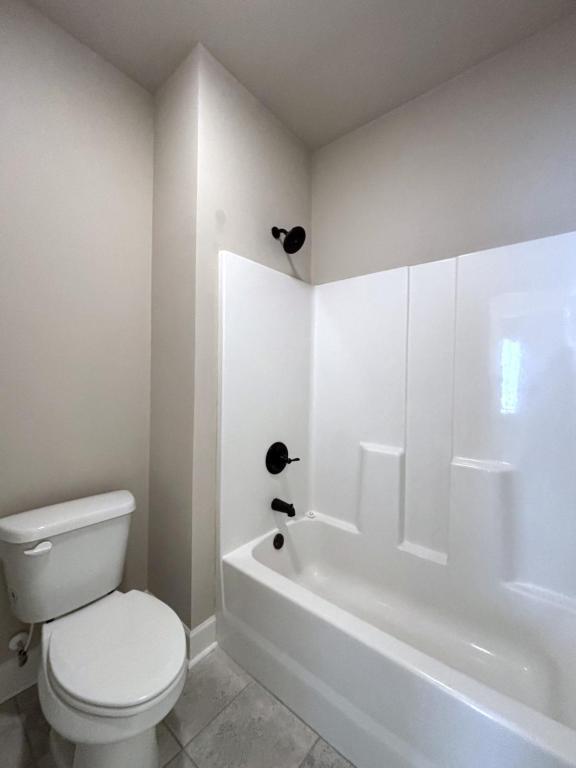 Building Photo - 601 Parkview Ct