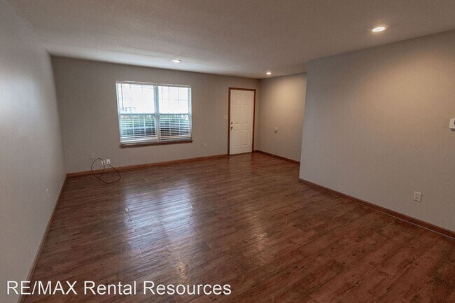 Building Photo - 4 br, 2 bath House - 2505 Northampton Dr