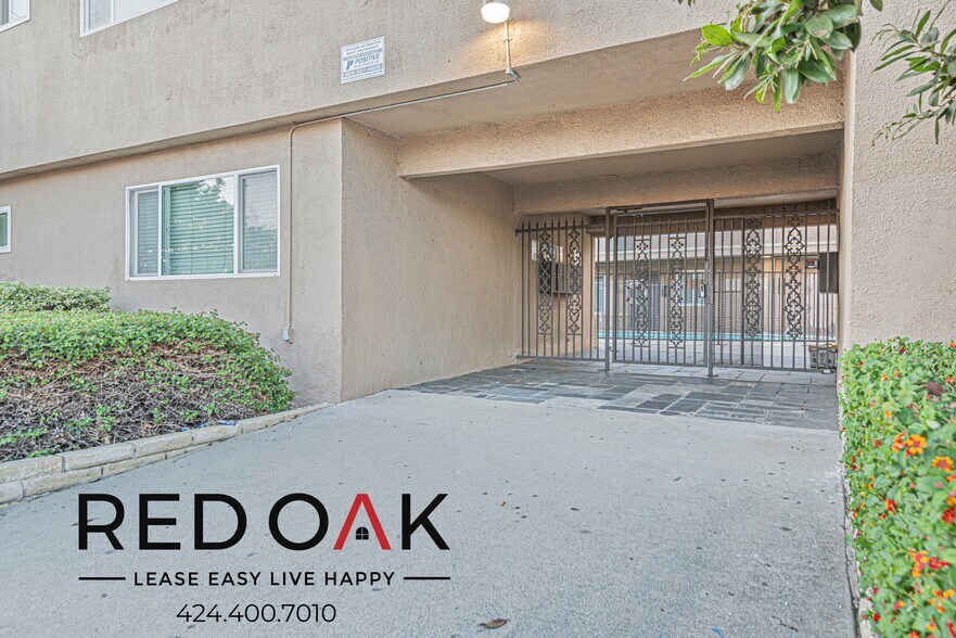 Building Photo - 111 W Del Amo Blvd