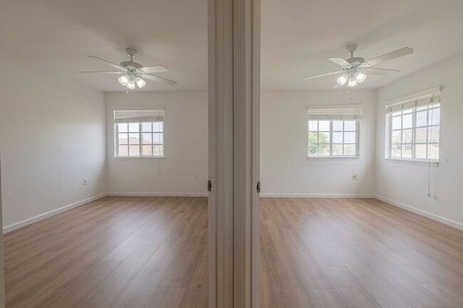 Building Photo - 3701 Titanic Cir