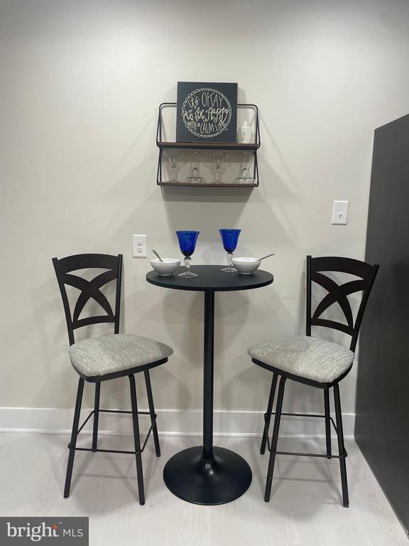 Building Photo - 3 Talbot Ave