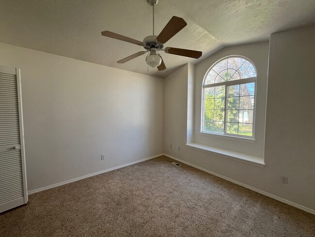 Building Photo - 11917 W Lewisburg Ct