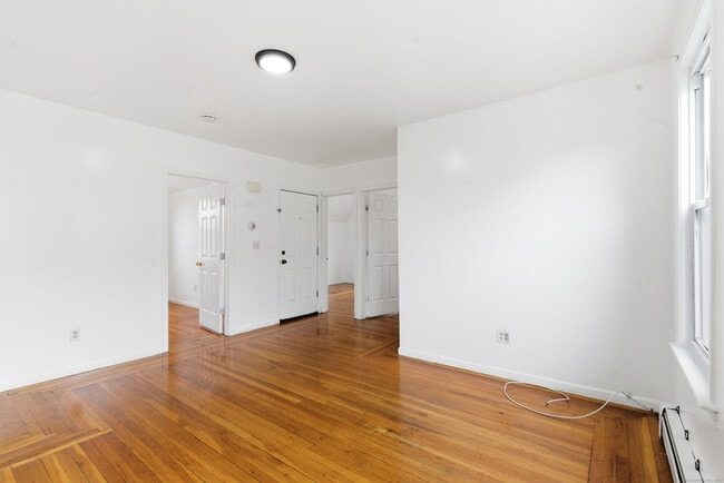 Building Photo - 68 Connecticut Ave