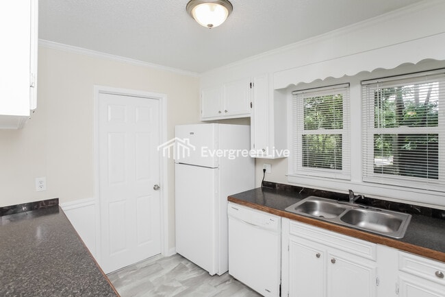 Building Photo - coming soon