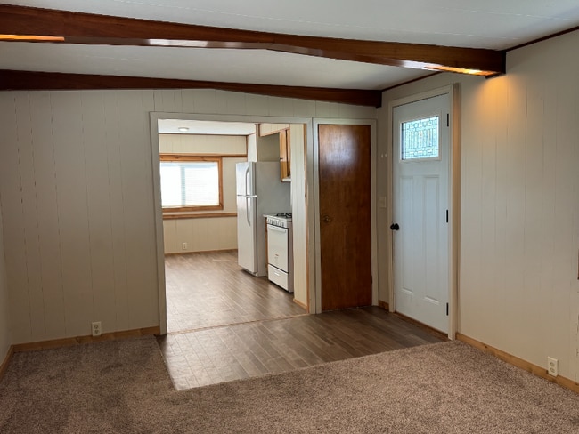 Building Photo - 4664 US-30