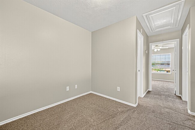 Building Photo - 110 N Burberry Park Cir