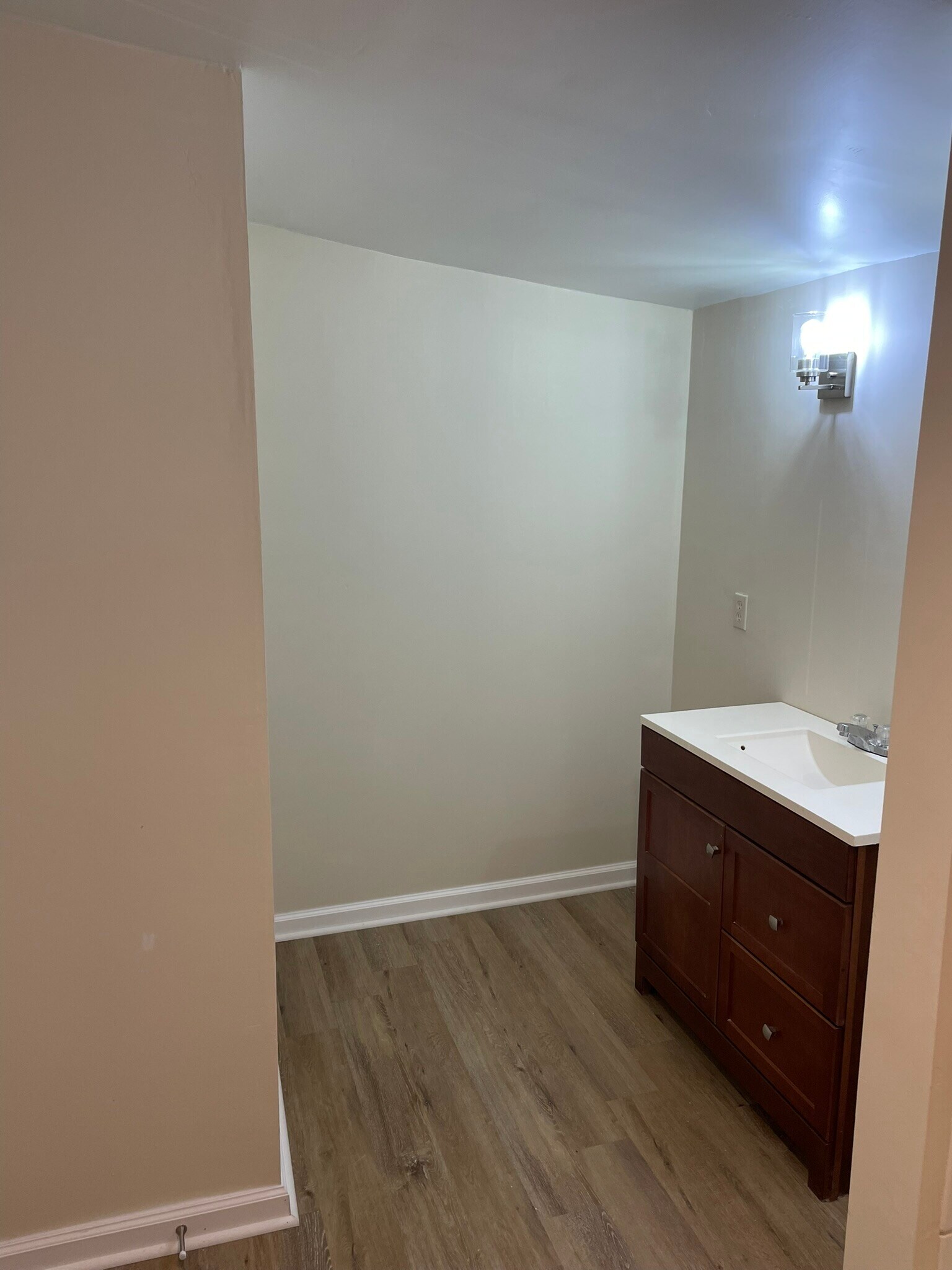 Master Bath - 243 Cobb St