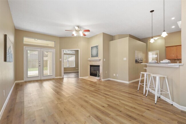 Building Photo - 21118 Terrace View Dr