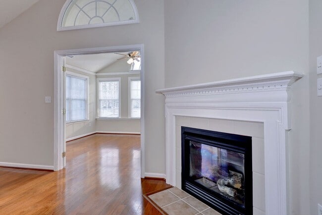 Building Photo - Easy Single Floor Living