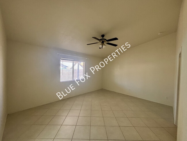 Building Photo - 9712 E Paseo Juan Tabo