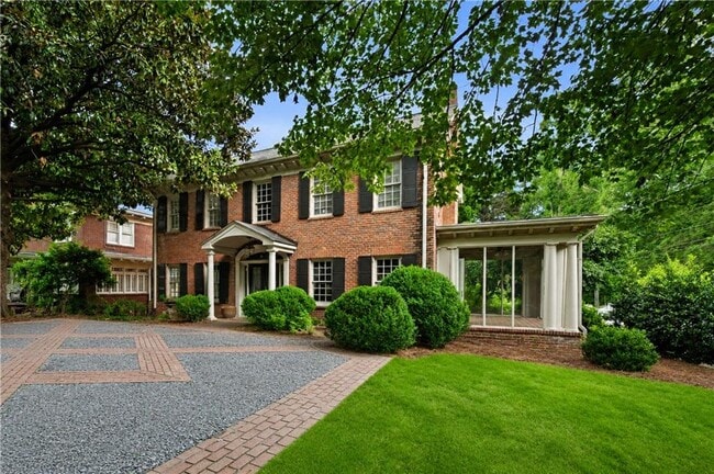 Building Photo - 1337 Briarcliff Rd NE