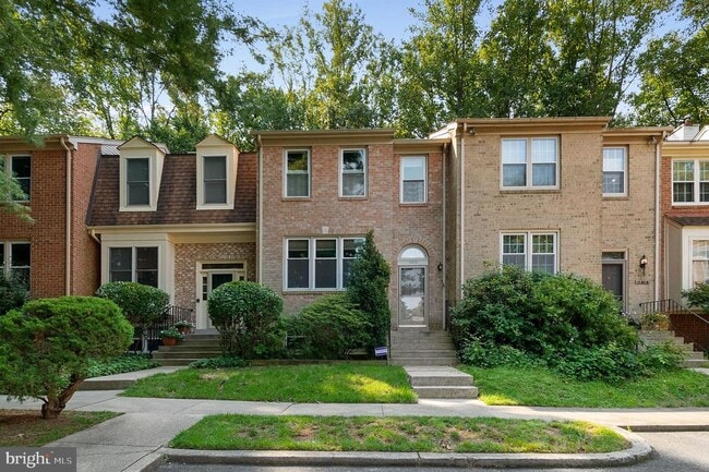 Building Photo - 10504 Pine Haven Terrace