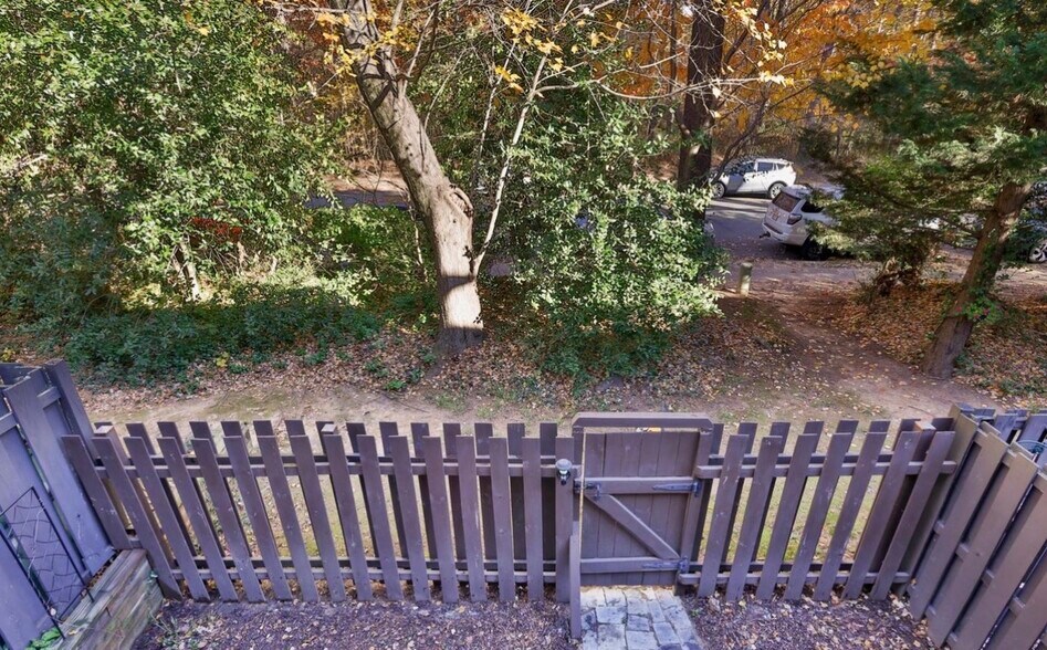 Building Photo - 11817 Coopers Ct