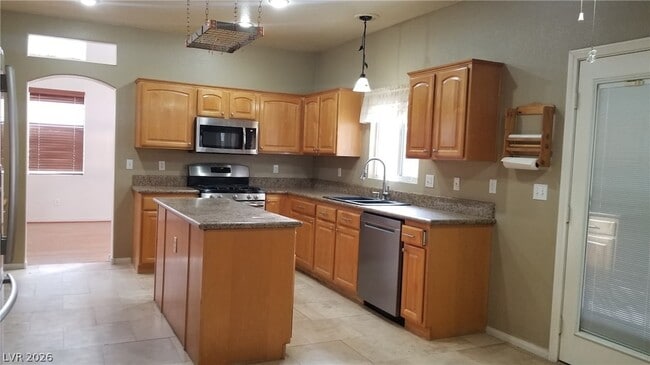 Building Photo - 3739 Violet Rose Ct