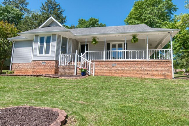 Building Photo - 1110 Berkshire Dr
