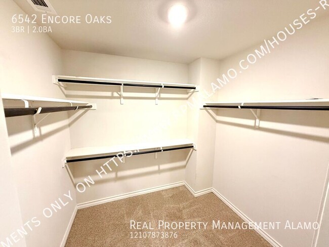 Building Photo - 6542 Encore Oaks
