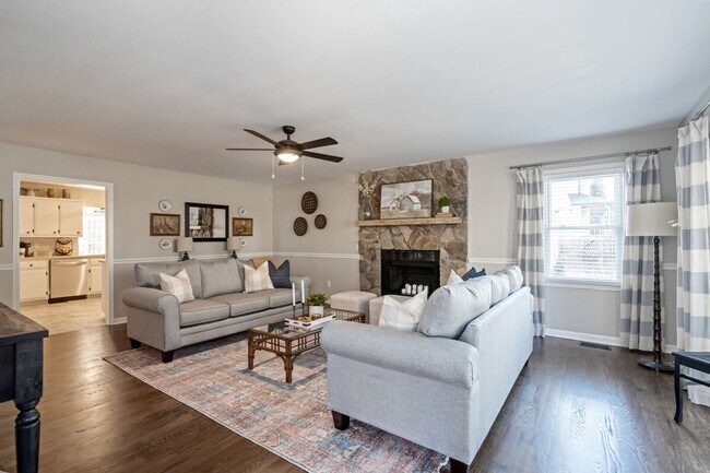 Building Photo - 17 Rock Crest Cir SE