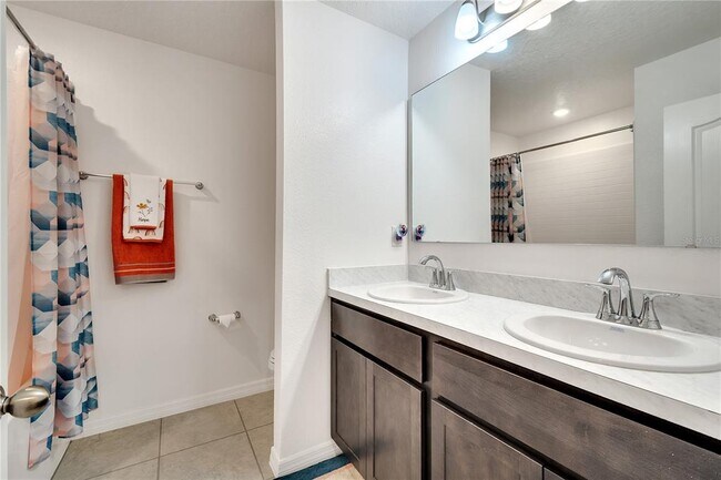 Building Photo - 900 Boca Vista Ct