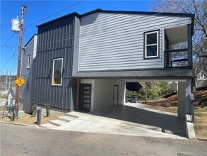 Building Photo - 42 Riverdale Cir