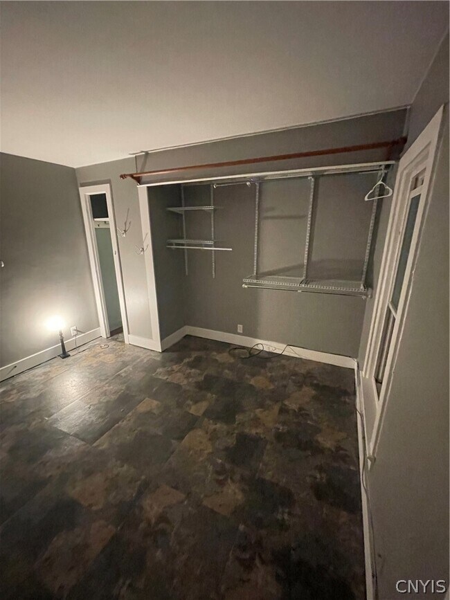 Building Photo - 47 Center St