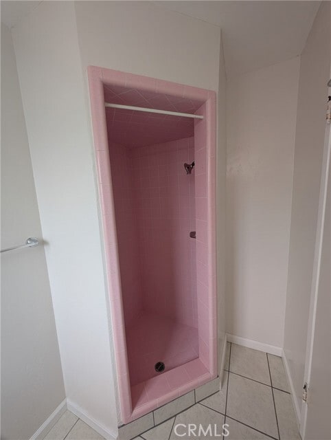 Building Photo - 877 Pearl Dr