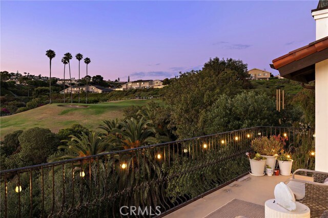 Building Photo - 449 Avenida Crespi
