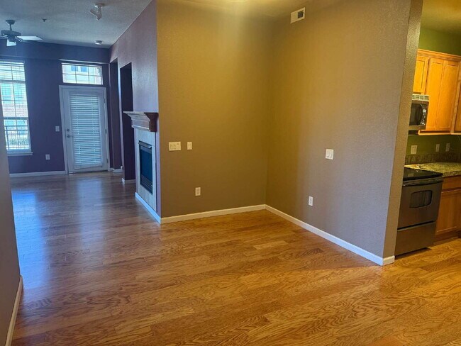 Building Photo - "2-Bed, 2-Bath Condo in The Vallagio – Your Perfect Retreat!"