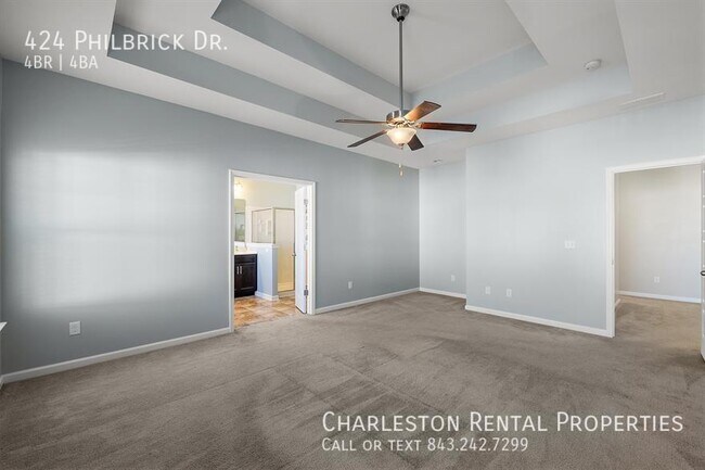 Building Photo - 424 Philbrick Dr