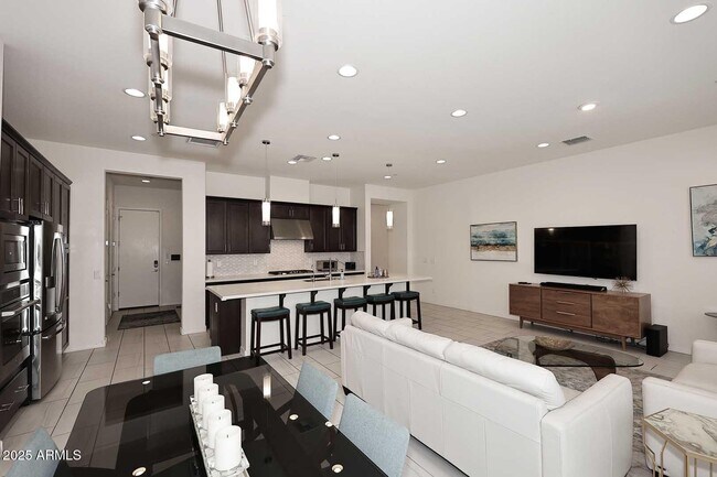 Building Photo - 7320 E Vista Bonita Dr