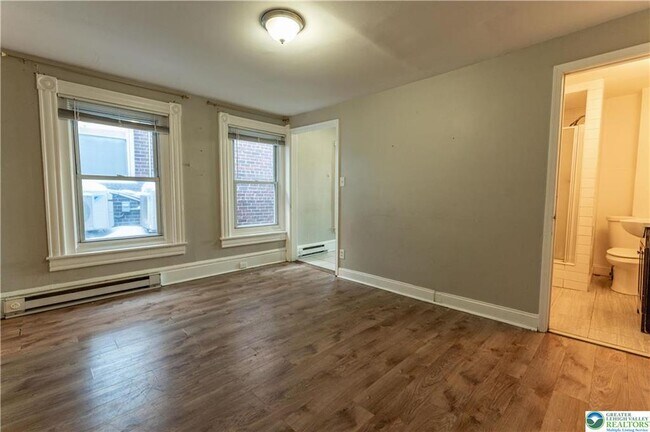 Building Photo - 1015 Hamilton St