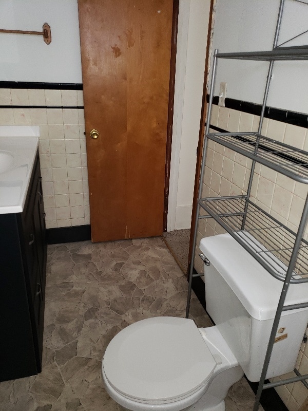 Building Photo - 208 Herbert Ave