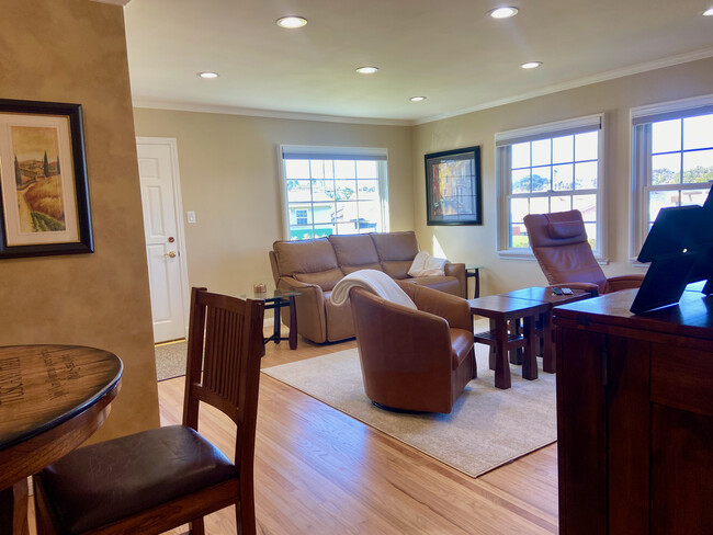 Living room - 21806 Redbeam Ave