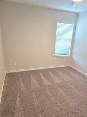 Building Photo - 7800 Irish Dr