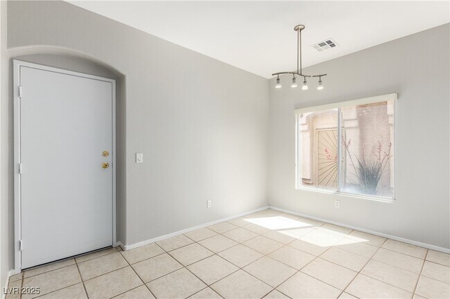 Building Photo - 6409 Stone Dry Ave