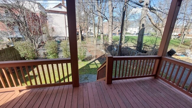 Building Photo - 35 Catawba St