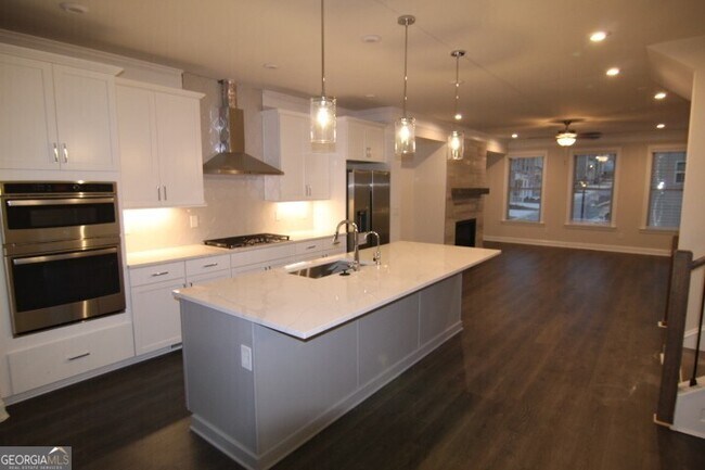 Building Photo - 1329 Rosen Rd